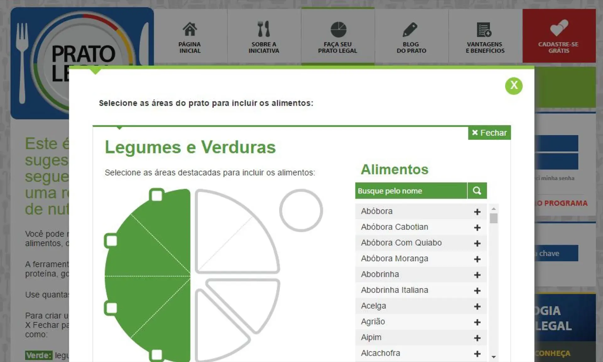 Ferramenta do Prato Legal aberta sobre o site: metade do prato selecionada em verde para legumes e verduras, ao lado da lista de alimentos com campo de busca.